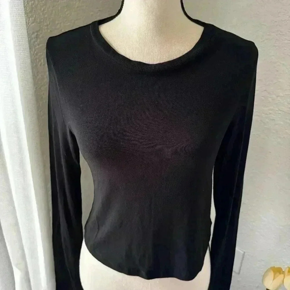 Alice+Olivia Fitted Sweater Long Sleeve Tee - Picture 2 of 9